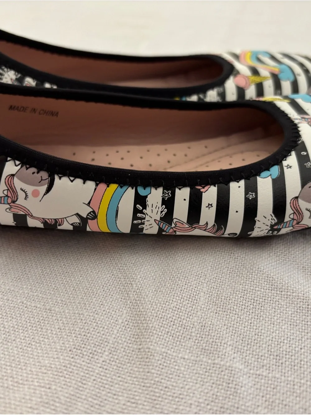 Kids' Unicorn Rainbow Ice Cream Print Ballet Flats - Black & White